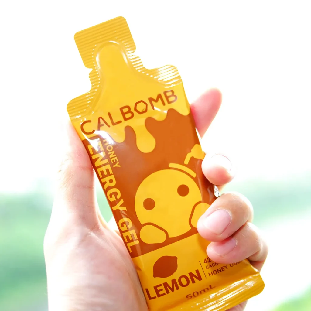 手握碳水炸彈CALBOMB蜂蜜能量膠
